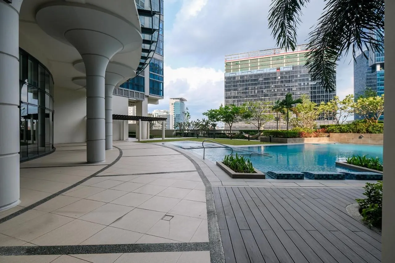 Amazing Unit And View In Uptown Parksuites Bgc Taguig