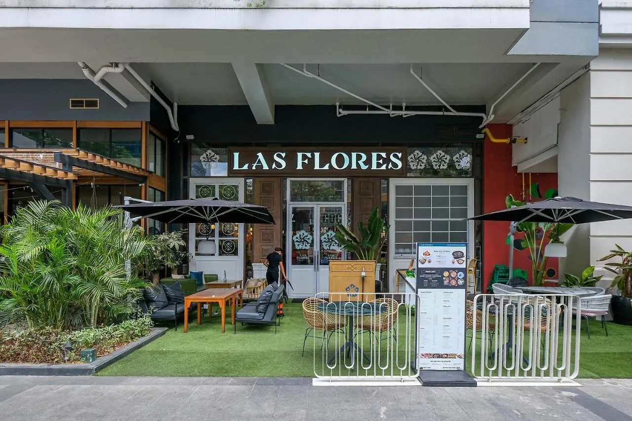 Aparthotel Amazing Unit And View In Uptown Parksuites Bgc Taguig