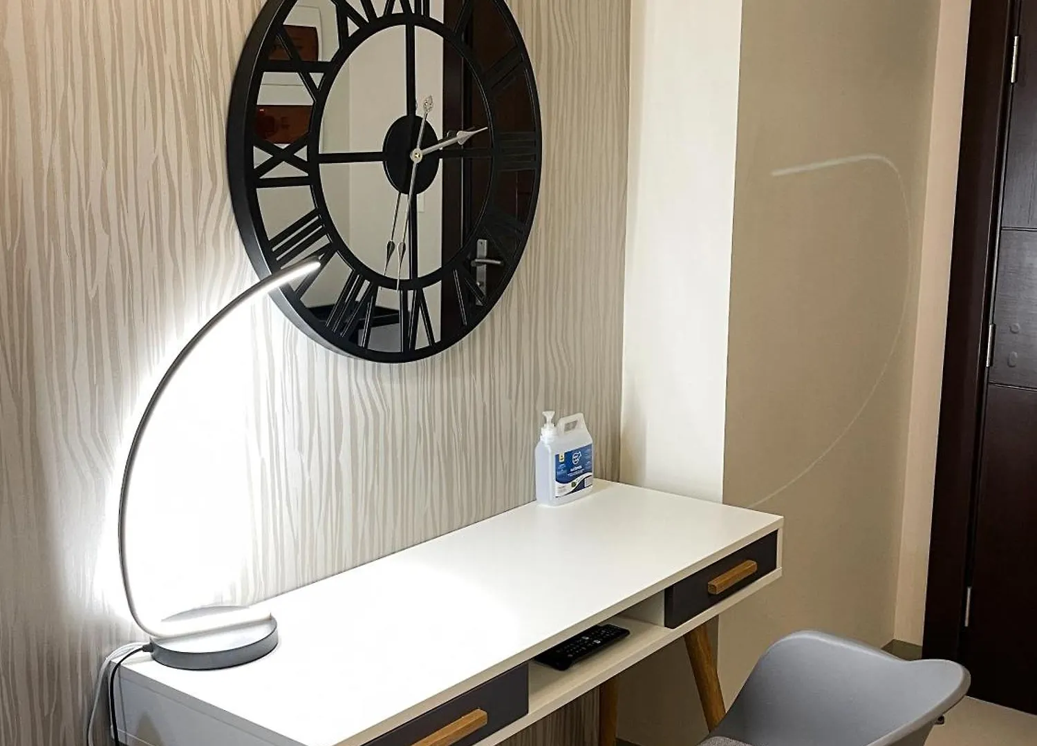 Aparthotel Amazing Unit And View In Uptown Parksuites Bgc Taguig Philippines