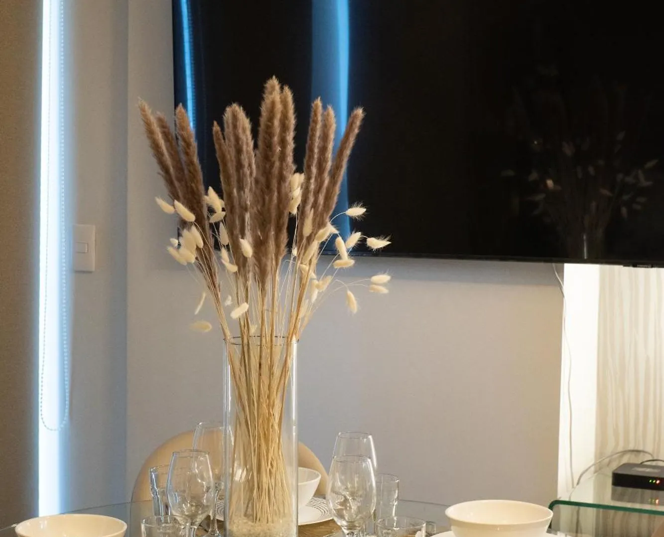 Amazing Unit And View In Uptown Parksuites Bgc Taguig Aparthotel