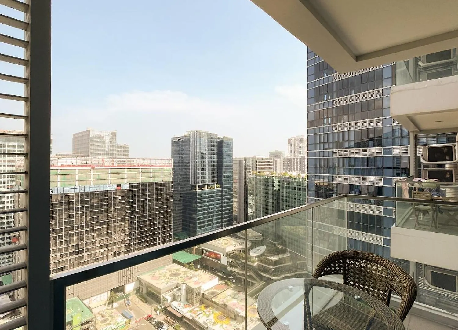 Amazing Unit And View In Uptown Parksuites Bgc Taguig 0*,