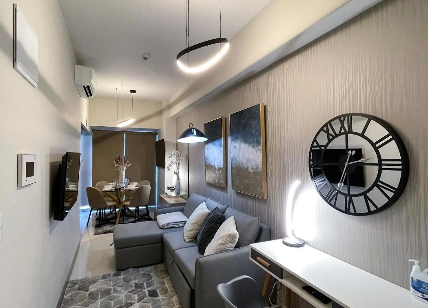 Amazing Unit And View In Uptown Parksuites Bgc Taguig Aparthotel