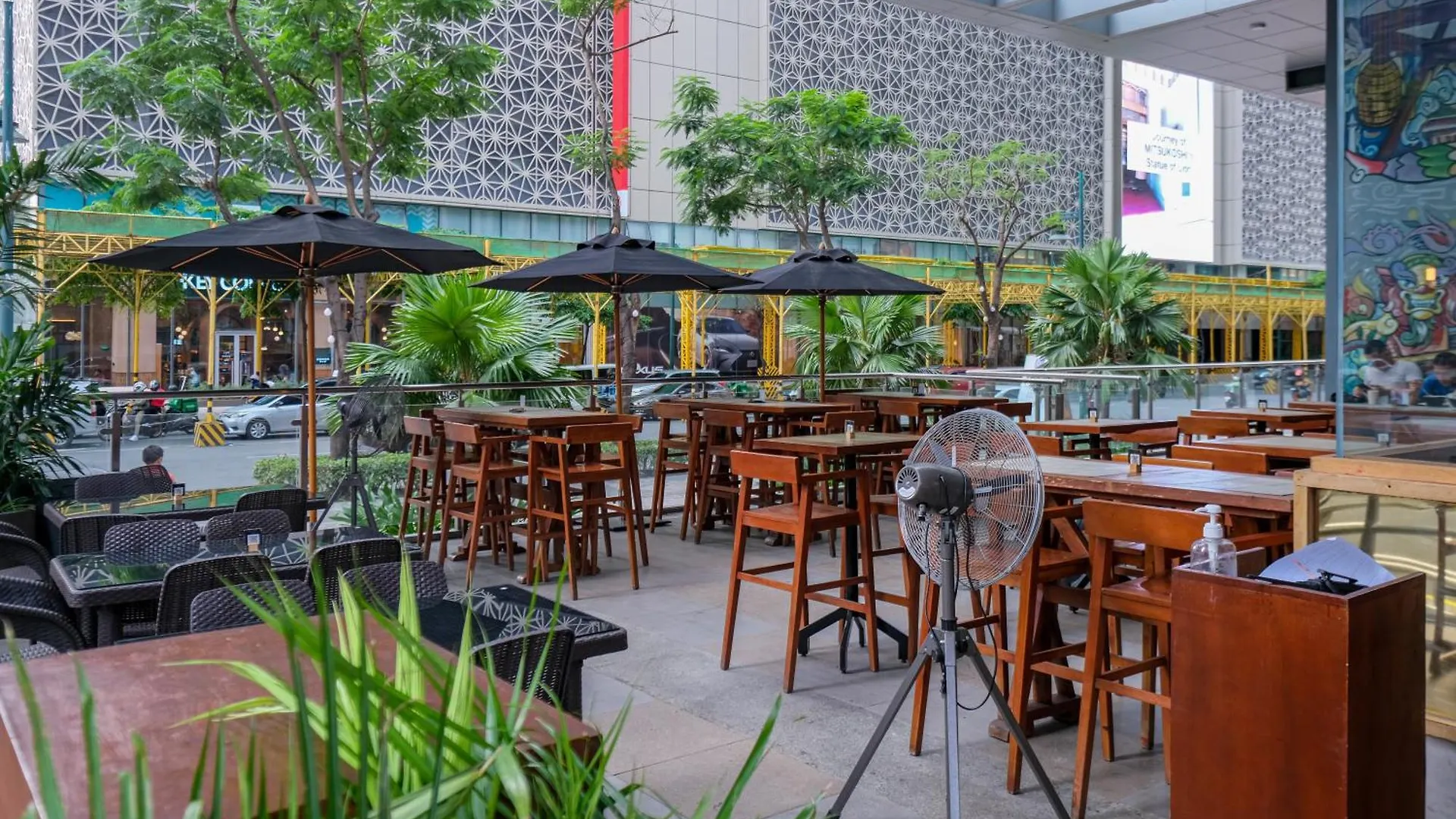Amazing Unit And View In Uptown Parksuites Bgc Taguig Aparthotel