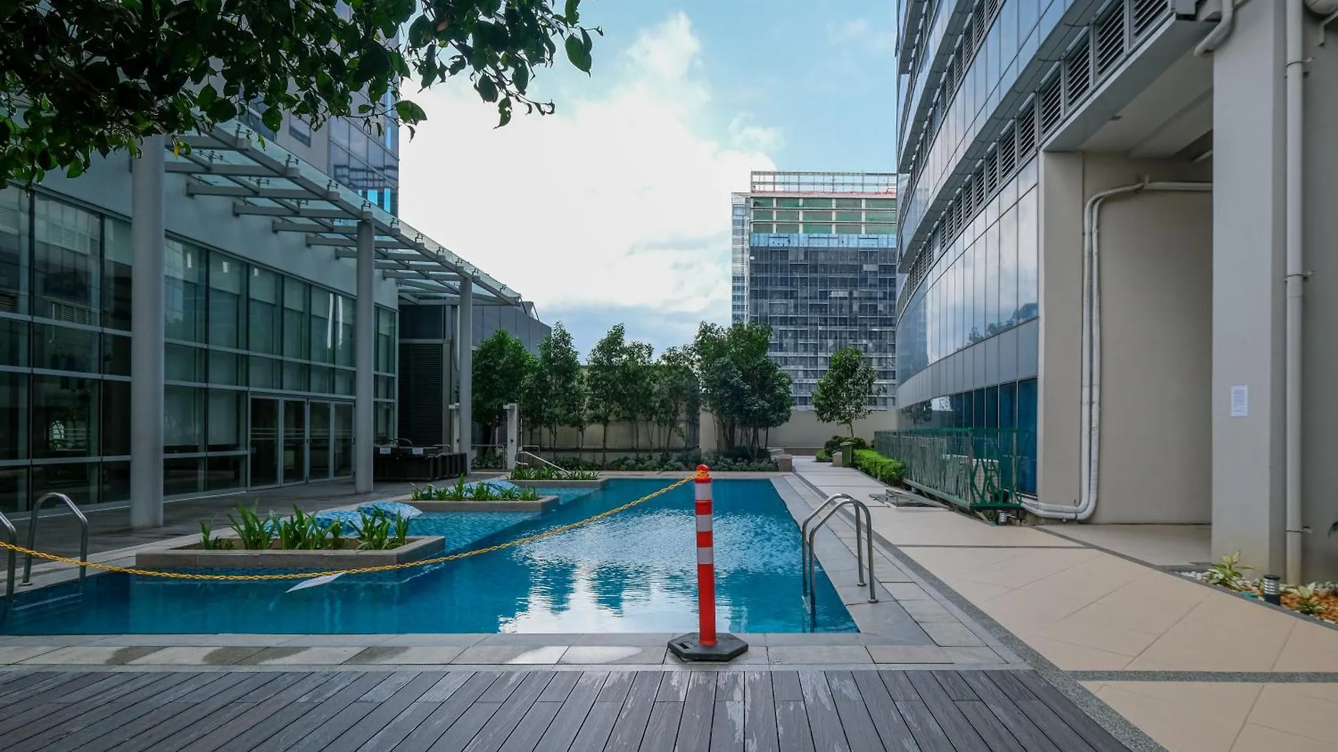 Aparthotel Amazing Unit And View In Uptown Parksuites Bgc Taguig Philippines